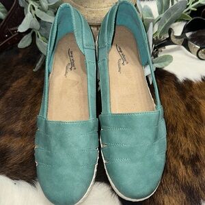 Easy Street Women's Turquoise Flats